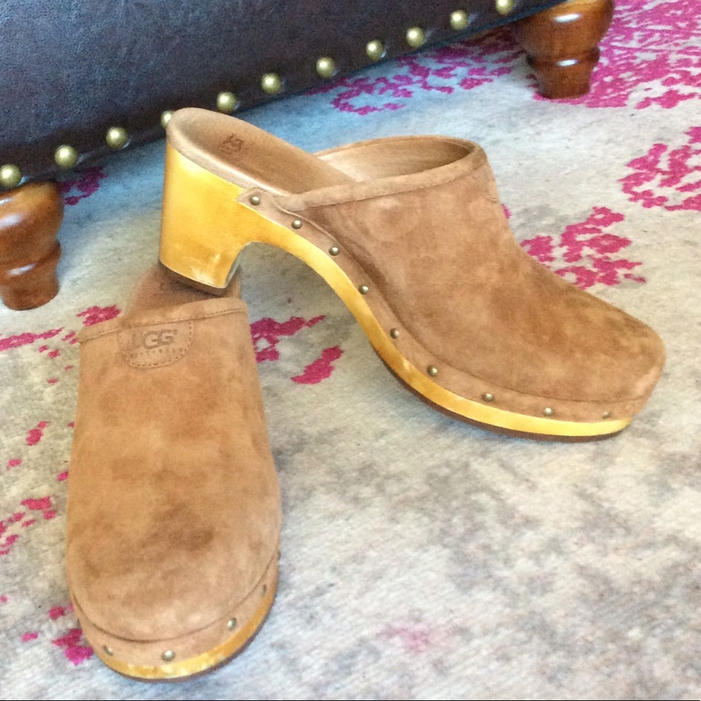 🐘 UGG Clogs 8 Tan Leather 🐘